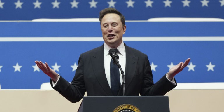 Elon Musk’s Space Company to Build New Rocket Launching Site in Louisiana