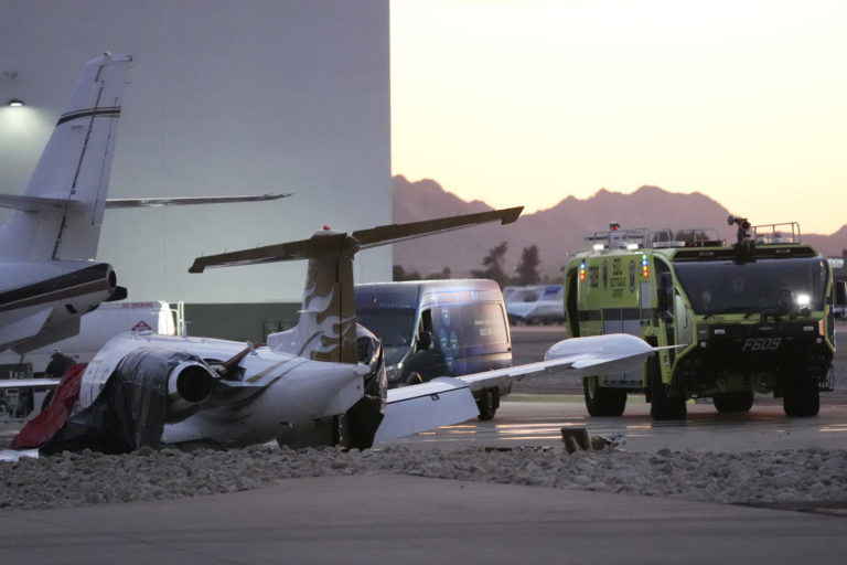 Private Jets Collide at Scottsdale Airport in Arizona, Killing 1 Person, Authorities Say