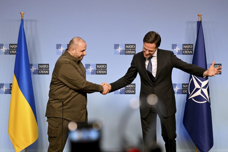 NATO Globalists Flip Out over Trump’s Call w/ Putin after Zelenskyy’s Unhinged Demands