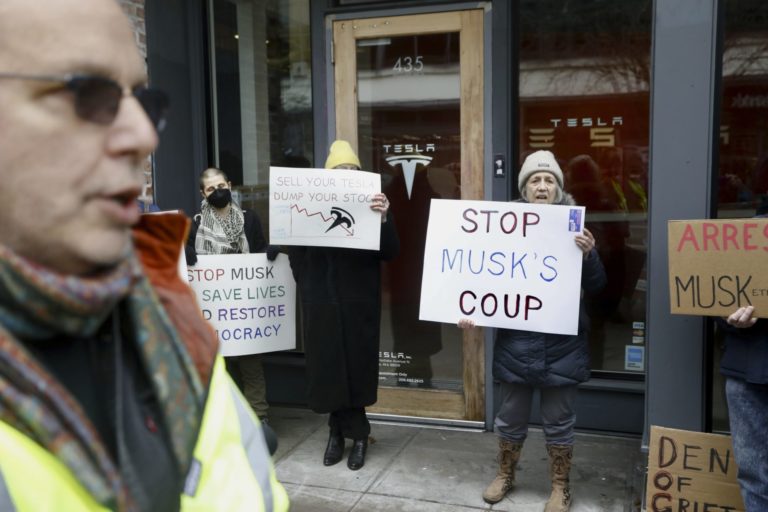 Unhinged Liberal Protestors Call for Death to Elon Musk as Part of ‘Protest Campaign’