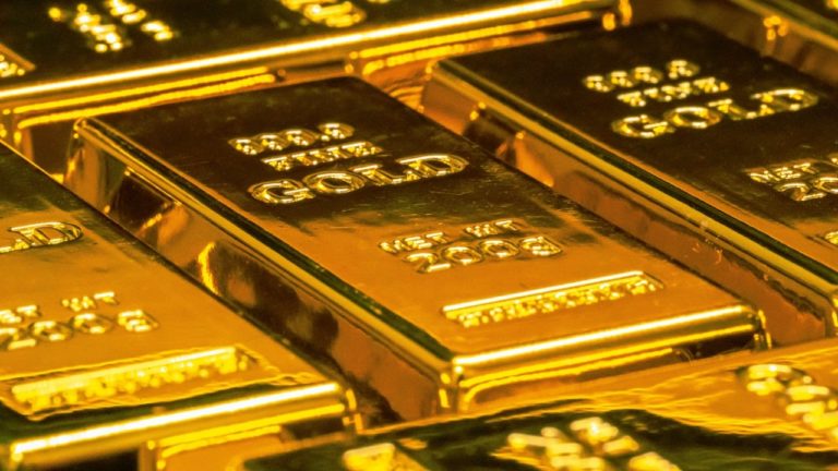 South Korea Mint Pauses Gold Bar Sales as Supply Squeeze Intensifies