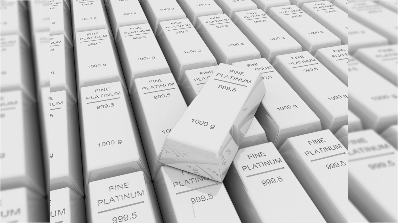 Platinum Surges Past Another Hurdle in Relentless Rally