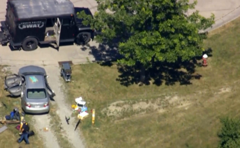 Ohio Officer Dies after Shooter Ambushed Police Eating Lunch