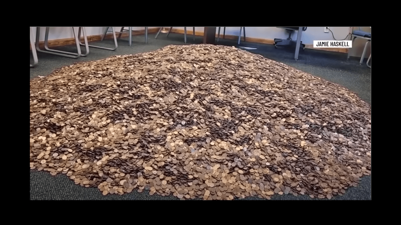 Maine Man Turns Devalued Fiat Money to His Advantage By Paying Fine With Tons of Coins
