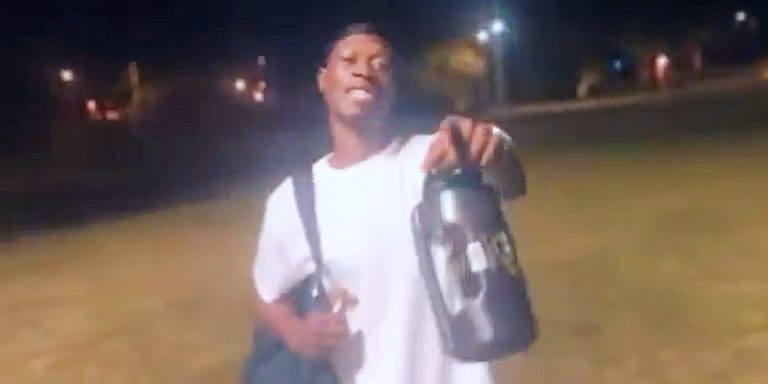 Blacks Beg Trump to Help Clean Up Chicago after D.C. Takeover