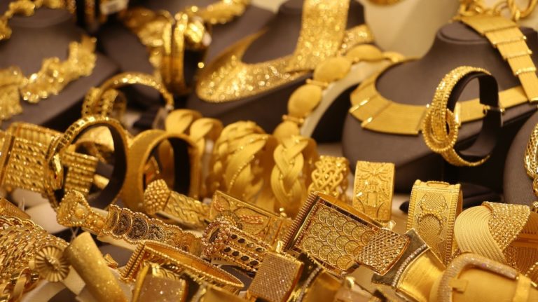 Despite Record Prices, Indians Are Holding on to Their Gold