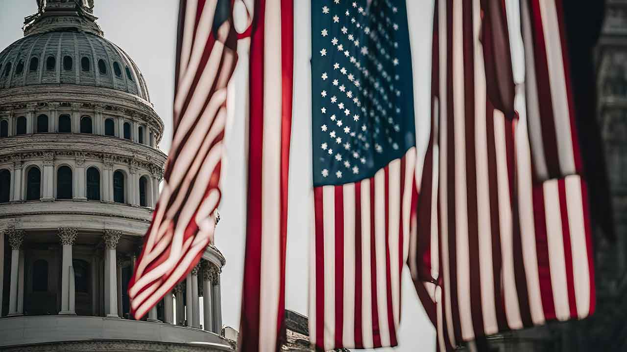 Government Shutdown Theater Fuels More Gold Gains
