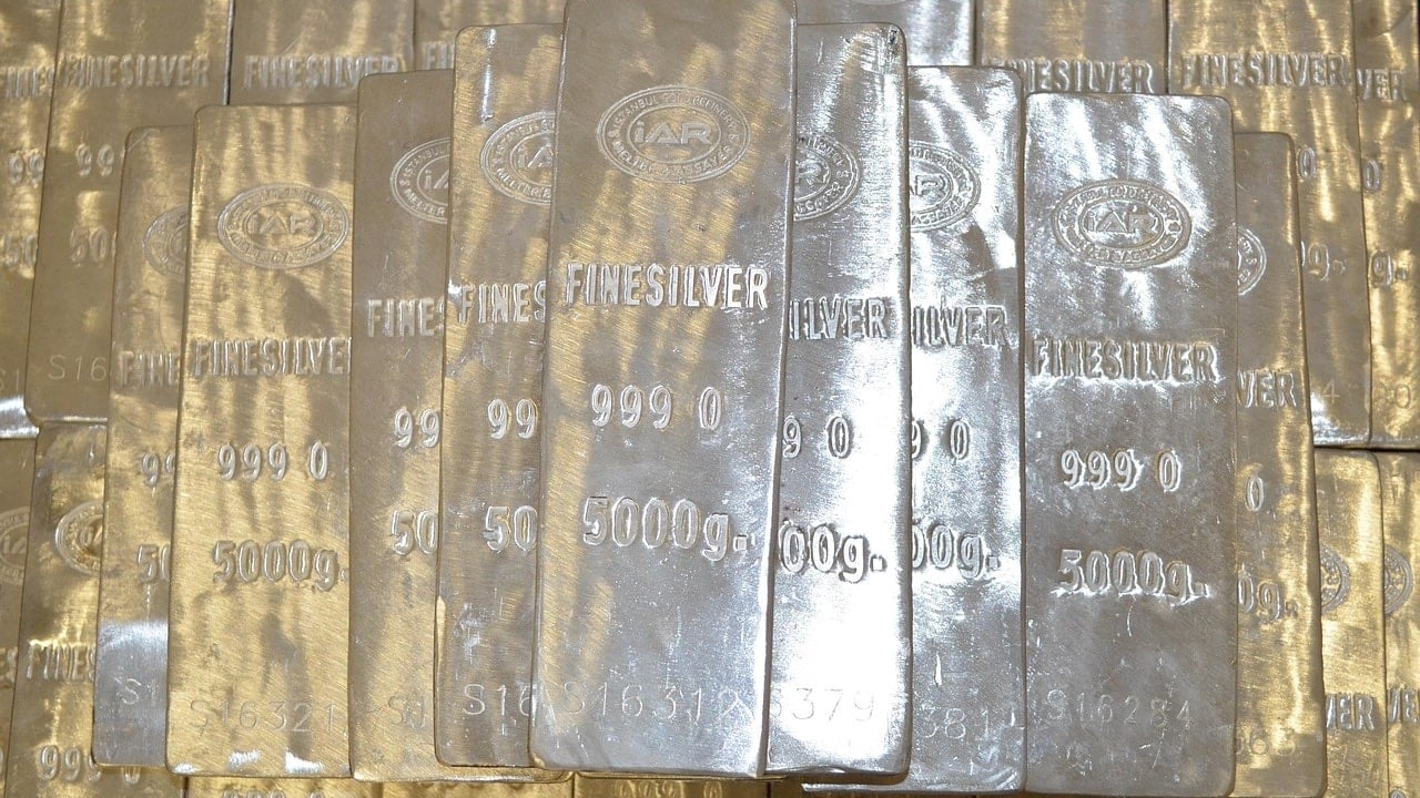 Silver Scales New Highs as Global Supplies Tighten