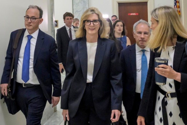 Lawmakers Cast Doubt on Ex-Obama Official’s Testimony About Epstein Ties